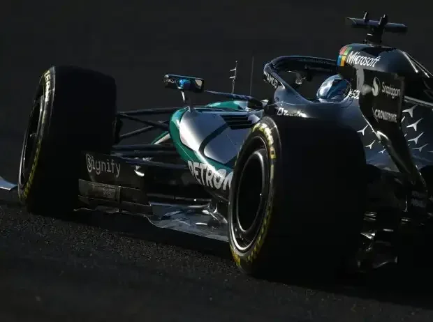 Title image for the news: George Russell in the Mercedes W17 at the Formula 1 tests in Bahrain 2026