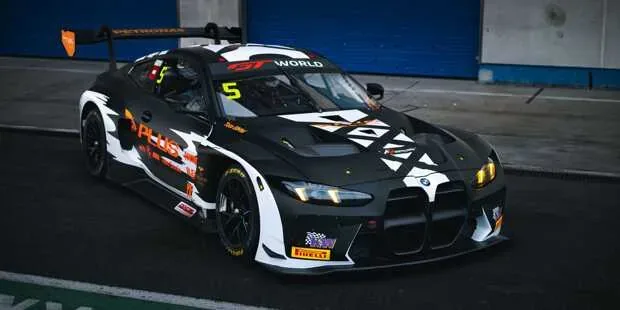 GT3 bolide in anime look: BMW brings Fortnite M4 to real life