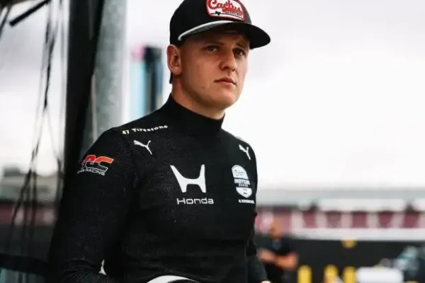 Mick Schumacher after early exit: "The risk is always there at the back"