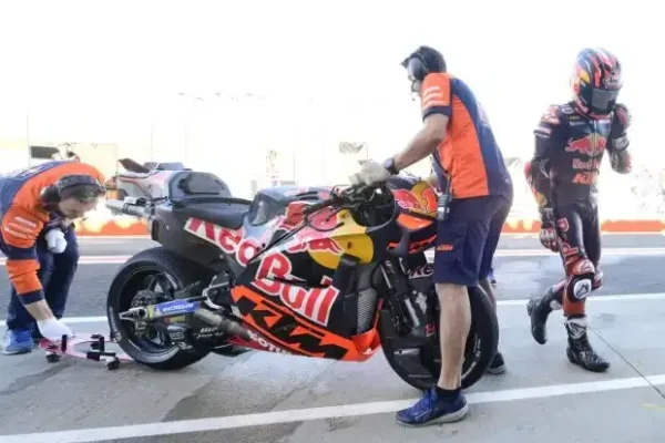 Risse explains KTM strategy: How long the RC16 will continue to be developed