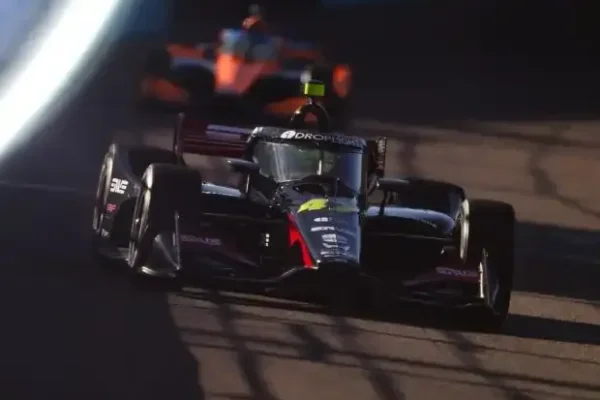 IndyCar Phoenix 2026: Mick Schumacher 18th after pit stop bad luck.