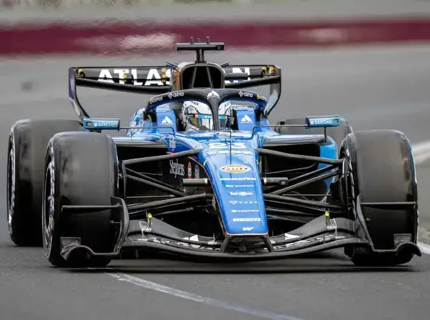 "Painful" start: Williams is missing "at least half a second"