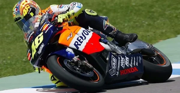 MotoGP Live Ticker Buriram: Bezzecchi dominates - tire failure for Marquez