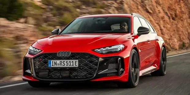 Audi RS5 Sedan