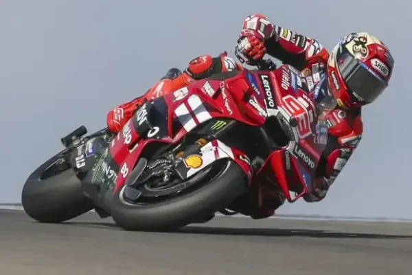 MotoGP FT1 Austin 2026: Marc Marquez crashes at around 190 km/h