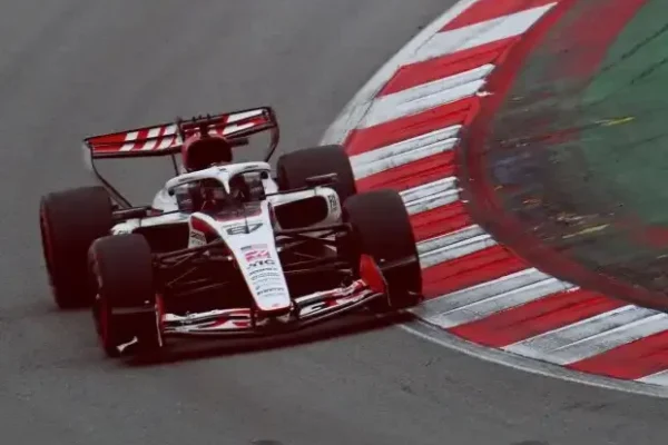 "Potential for a disaster": Chaos in Melbourne qualifying?