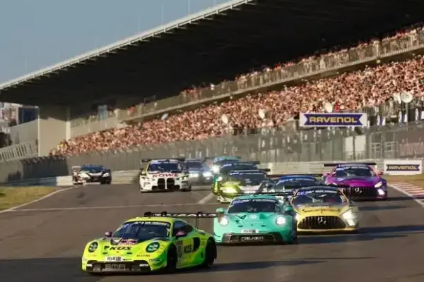 24h Nürburgring 2026: Zeitplan für Trainings, Top-Qualifying und Rennen