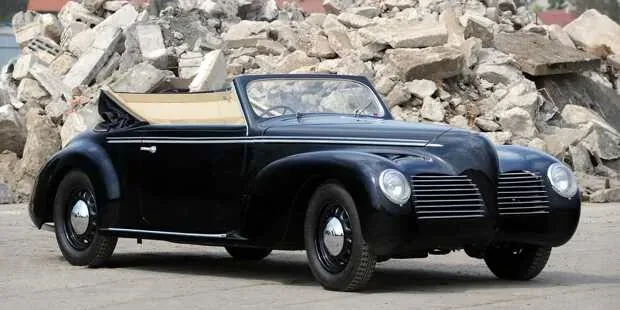Alfa Romeo 6C 2500 Cabriolet Superleggera by Touring (1939)
