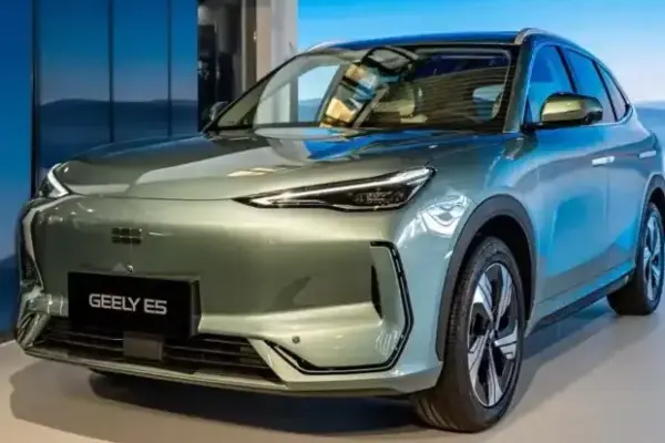 New Geely E5 (2026): Electric SUV starts from 37.990 Euro