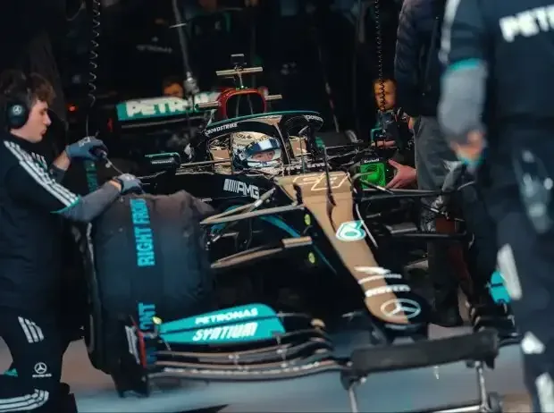 Titel-Bild zur News: Mercedes in der Box