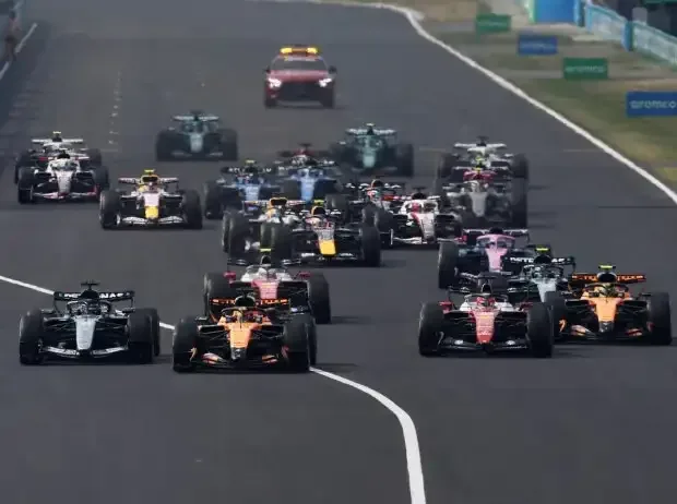 Title image for the news: The start of the 2026 Japanese Grand Prix in Suzuka
