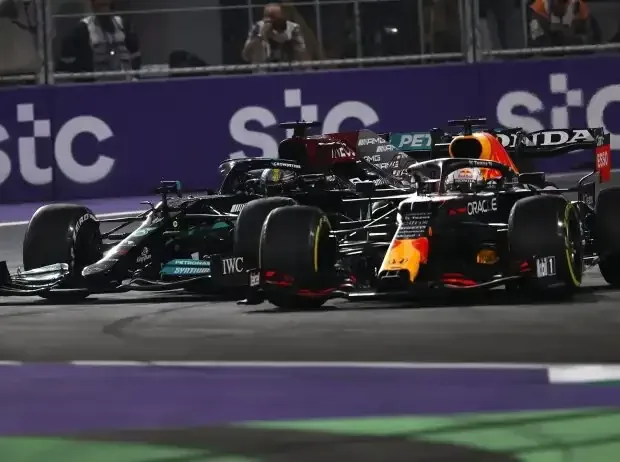 Title image for the news: Max Verstappen and Lewis Hamilton at the Formula 1 race in Saudi Arabia 2021