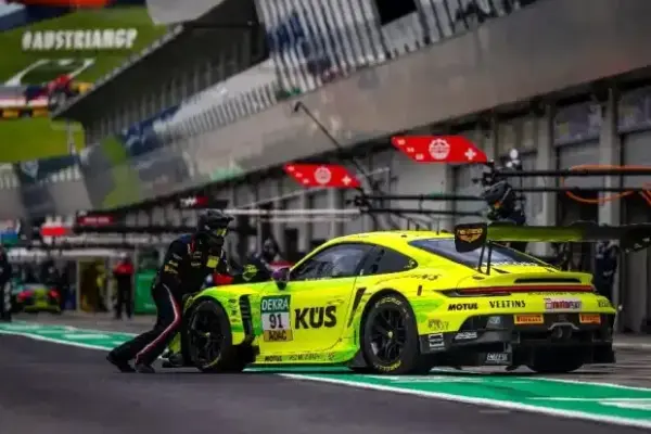 Cold, new tires, new cars: Shaky start at DTM test in Spielberg