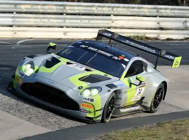 24h Nürburgring Qualifiers: Aston-Martin-Bestzeit im zweiten Qualifying