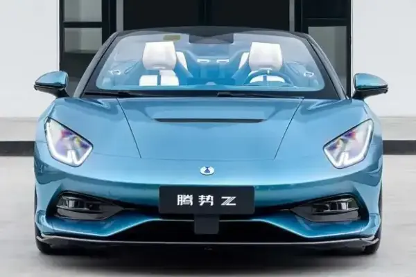 Denza Z Cabrio: Over 750 kW powerful electric sports car for Europe