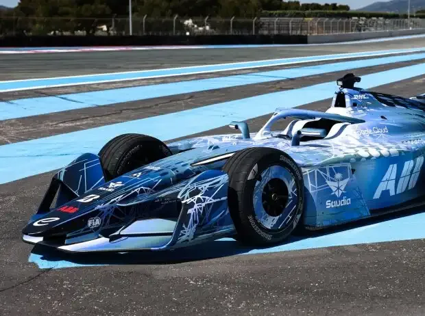 "Absolute madness, a beast": Formula E Gen4 car officially unveiled