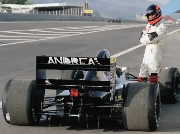 News title image: Perry McCarthy (Andrea Moda) at the 1992 Spanish Formula 1 Grand Prix