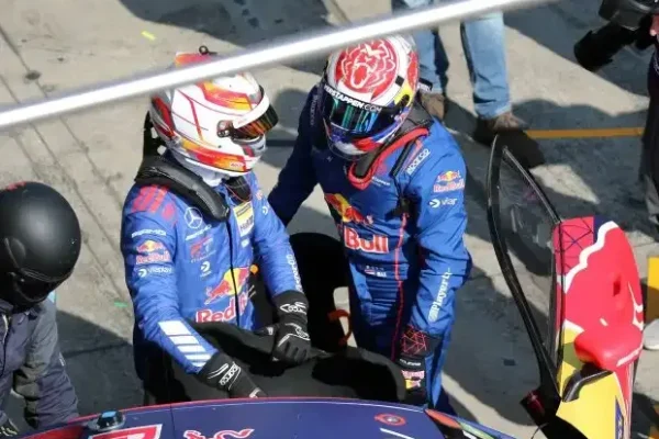Secret Trick: How Max Verstappen Surprises the GT3 Elite