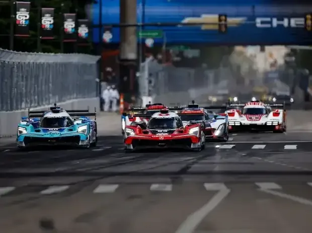 Title image for the news: 100 minutes of battling at the IMSA in Detroit