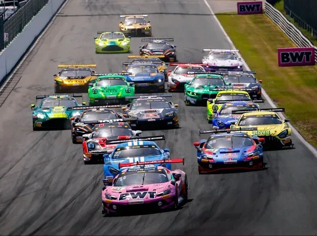 Start of the first DTM race in Zandvoort 2026