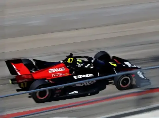 IndyCar Detroit 2026: Mick Schumacher crashes in qualifying