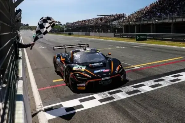 "Dachte schon, es ist vorbei": How Ben Dörr achieved his first McLaren podium