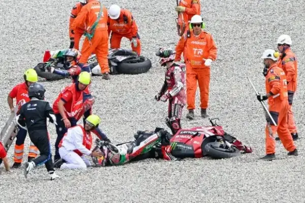 "Terrifying": Zarco describes start crash - surgery not yet possible