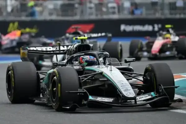 Toto Wolff admits: Mercedes' poor start is "not acceptable"