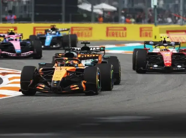Titel-Bild zur News: Oscar Piastri, George Russell, Lewis Hamilton