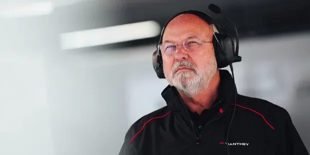Vom Fahrer zum Teamchef: Die Karriere von Olaf Manthey im Überblick