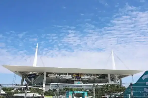 Trickling instead of flooding: Paddock Club in Miami grows