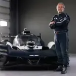 Aufeinandertreffen der Epochen: Jacky Ickx testet den Genesis-LMDh