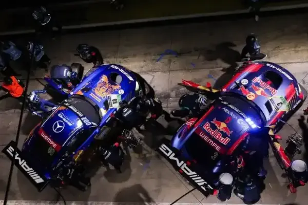 "Verhältnis absolut top": Maro Engel räumt mit Verstappen-Gerücht auf