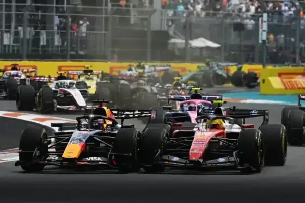 Max Verstappen: Giving position back to Hamilton ruined the race
