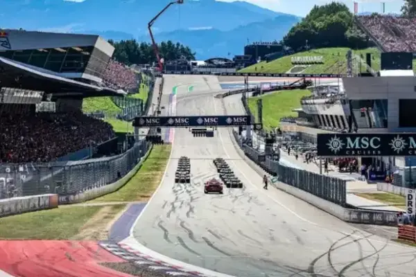 Behind the F1 Scenes: Unique Spielberg Experience Up for Auction!