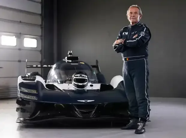 Titel-Bild zur News: Jacky Ickx setzte sich ans Steuer des Genesis GMR-001