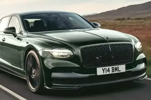 Bentley Flying Spur (2026): Facelift with new headlights