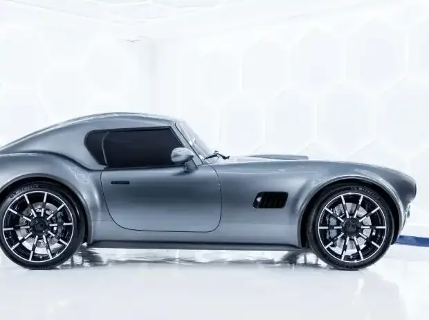 AC brings back the Cobra: As a coupe with up to 710 hp