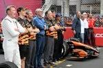 Mika Häkkinen, Oscar Piastri (McLaren), Andrea Stella, Stefano Domenicali, Zak Brown and Lando Norris (McLaren)