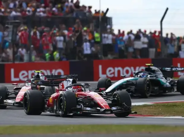 Mercedes problems open up a chance for Ferrari in the World Championship