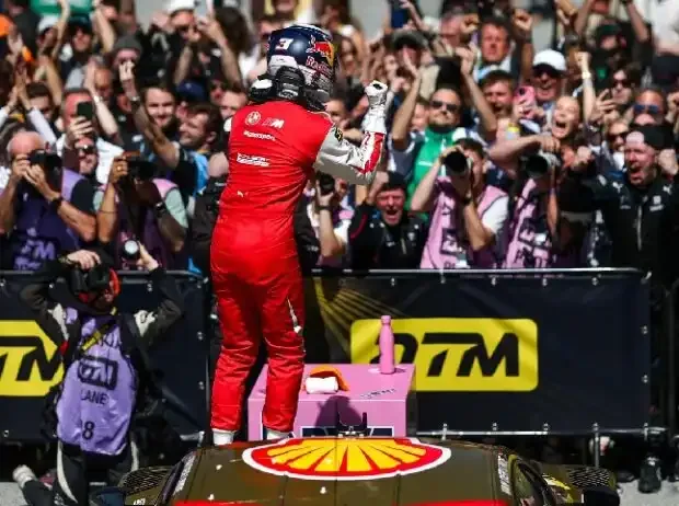 DTM implements a new concept in Oschersleben: Award ceremony in the fan area!