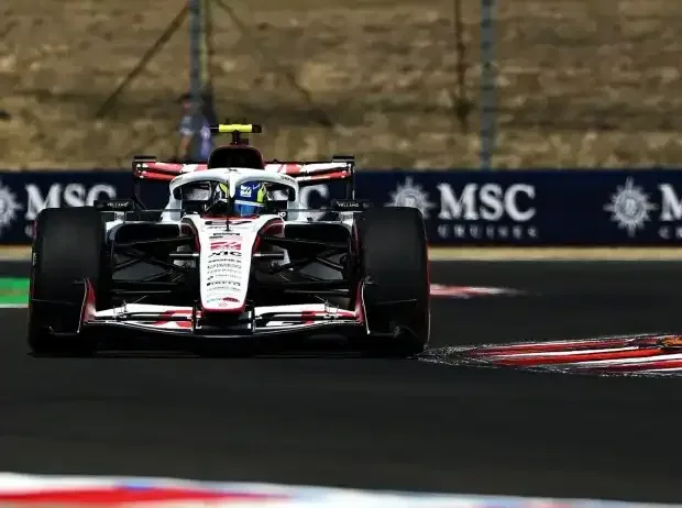 Title image for the news: Oliver Bearman (Haas VF-26) at the Formula 1 race in Hungary 2026