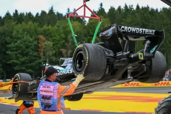 Formula 1 Technology: Russell's Failure Reveals Details About the Underbody at Mercedes