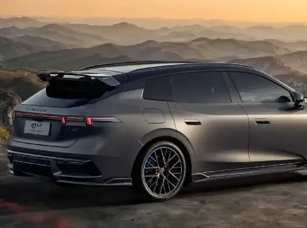 Titel-Bild zur News: Lynk & Co 07 GT (2027)