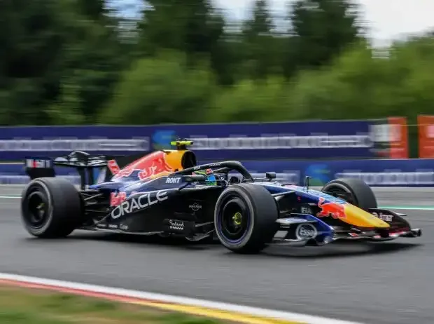 Crazy Tactic: How Isack Hadjar Fought His Way into the Top 10