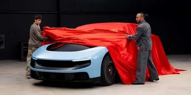 Ferrari Luce: Photoshoot with Charles Leclerc and Lewis Hamilton