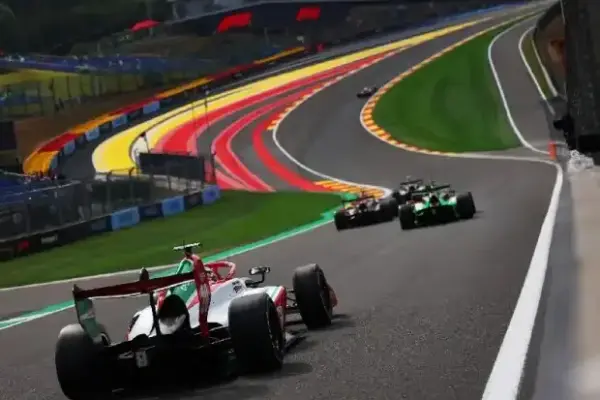 Mass collision on the qualifying outlap: penalty storm after crazy Formula 3 scene