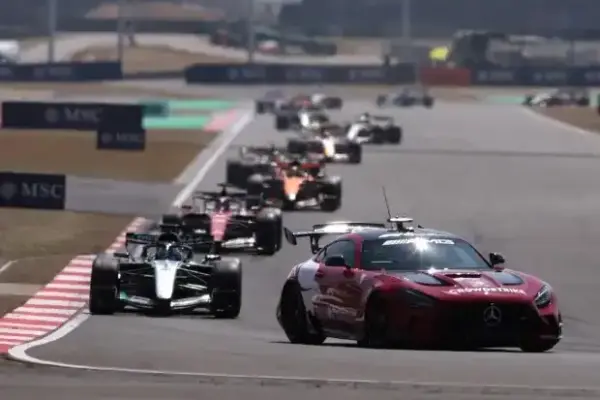 Ayao Komatsu: Better a red flag than a race finish behind the safety car