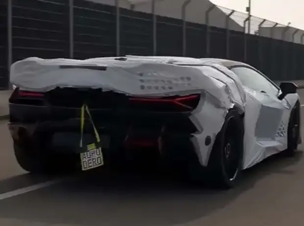 Lamborghini Revuelto SV: Debut is likely imminent