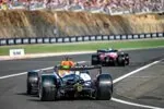 Arvid Lindblad (Racing Bulls) and Lewis Hamilton (Ferrari)